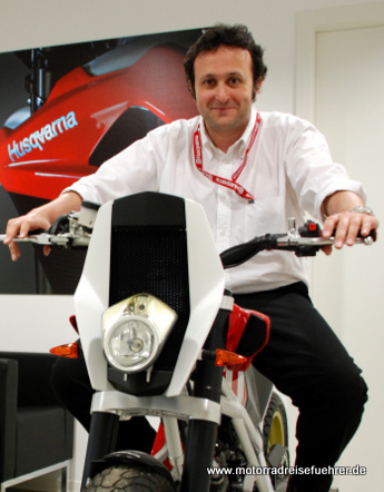 files/picts/06_reportage/Husqvarna_SMQ/Raffaele Zaccagnini-2.jpg files/picts/06_reportage/Husqvarna_SMQ/Raffaele Zaccagnini-2.jpg