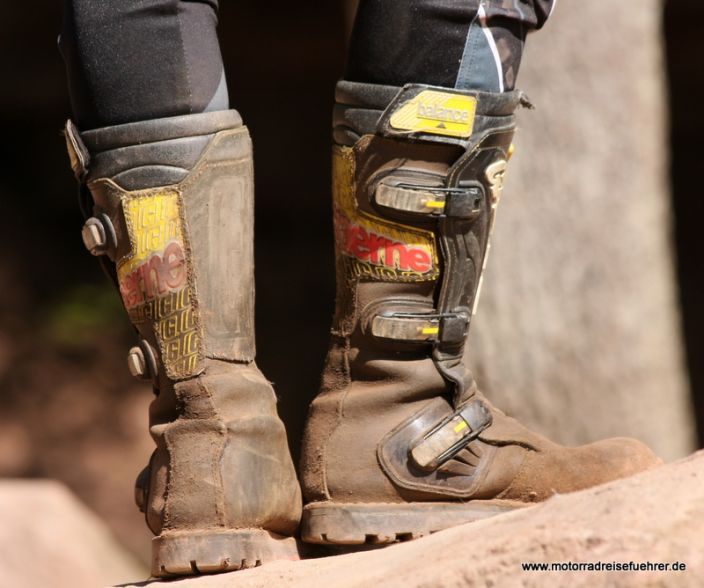 Trial- und Endurostiefel für die Reise