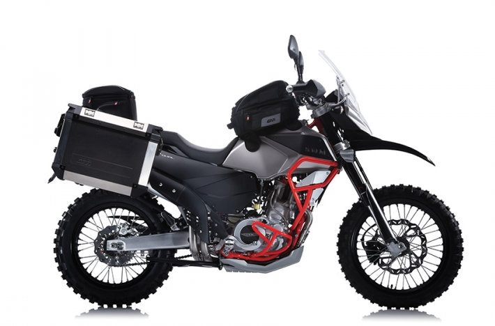 SWM Superdual 650 mit Husqvarna Motor